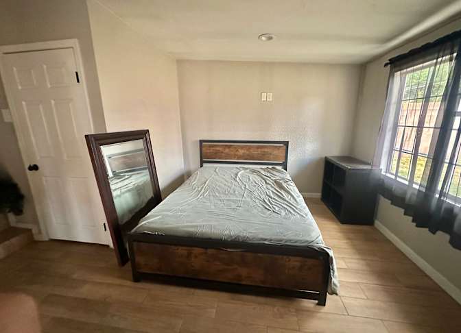 Selena's room