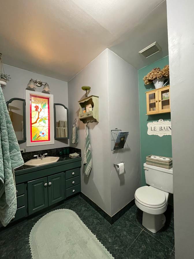 Tchaika's room