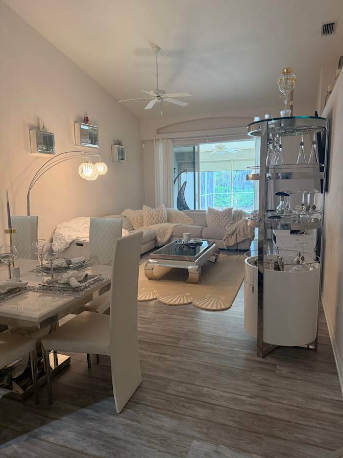 Mag's room