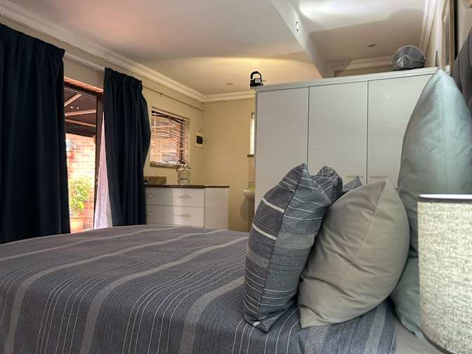 Dave's room