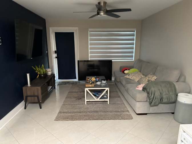 Berdens's room