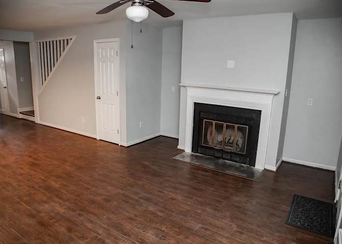 Alcove Rooms's room