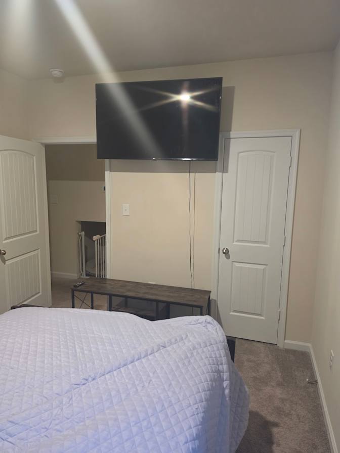 Dj's room