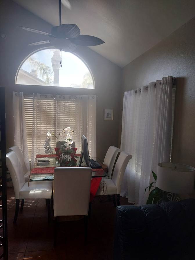 Perris ca's room