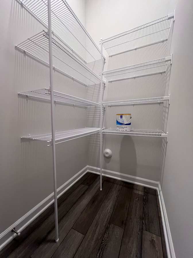 Alcove Rooms's room