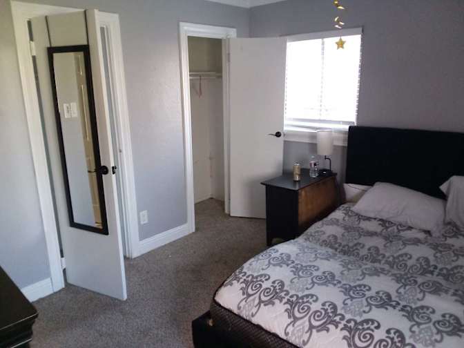Armando's room