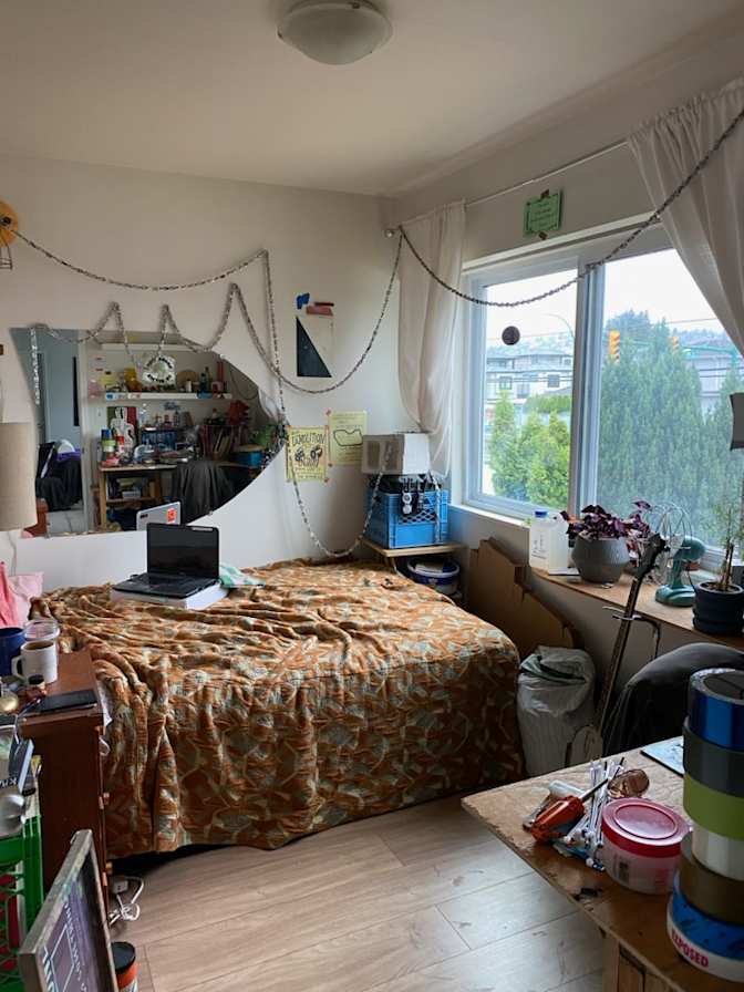 Sam's room