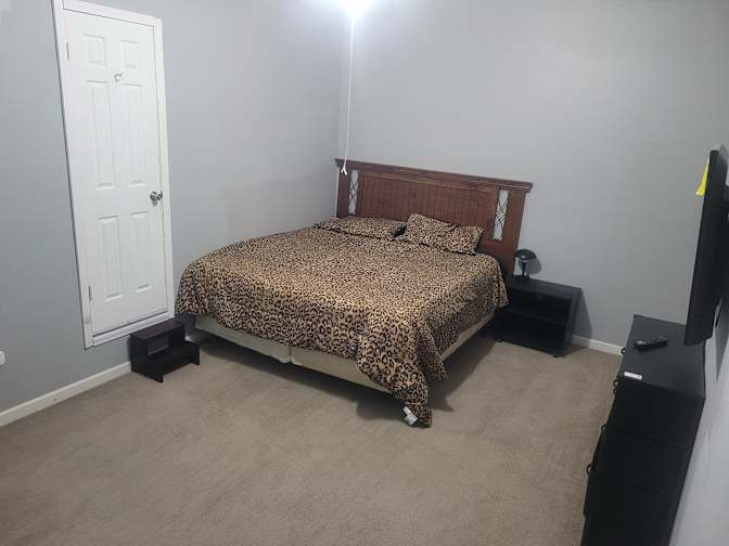 Dee's room