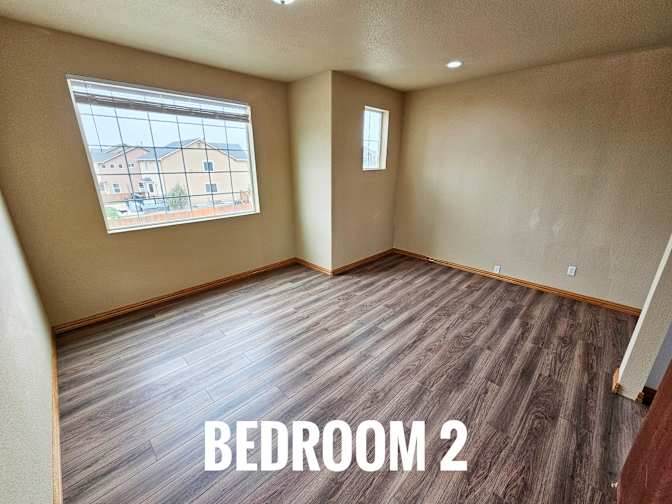 HomeCrew's room