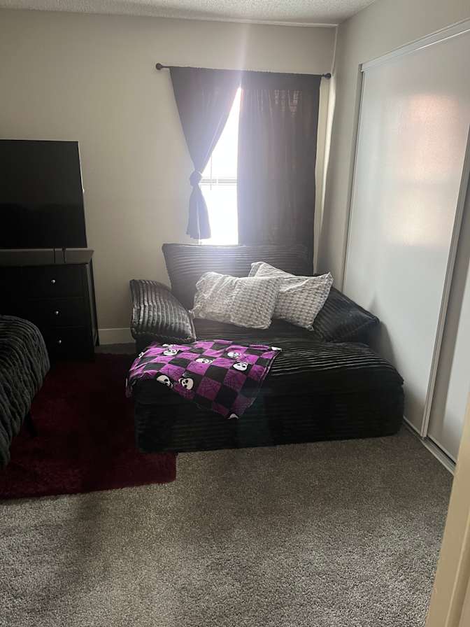 Cecilia's room