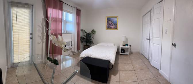 Denisse's room