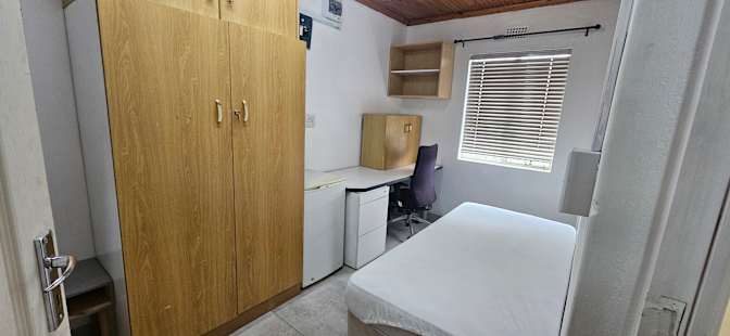Shanaaz Galant's room