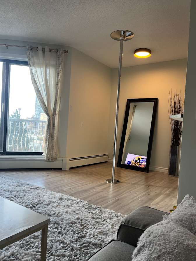 Stephanie's room