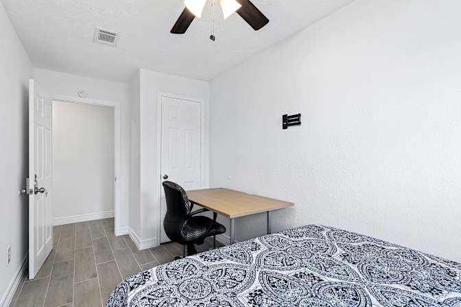 PadSplit's room