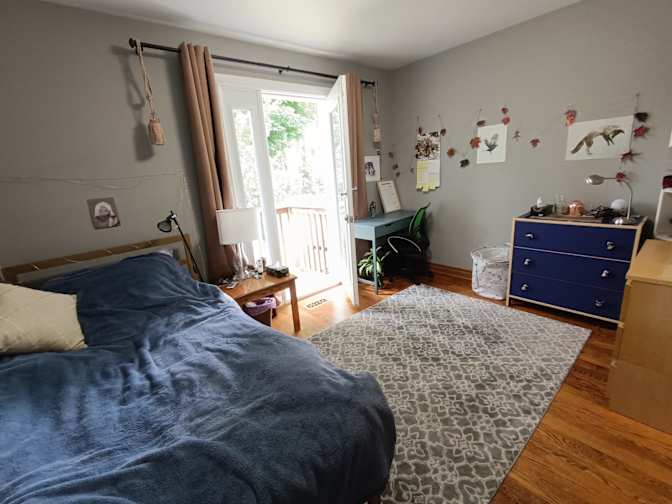 Julia's room