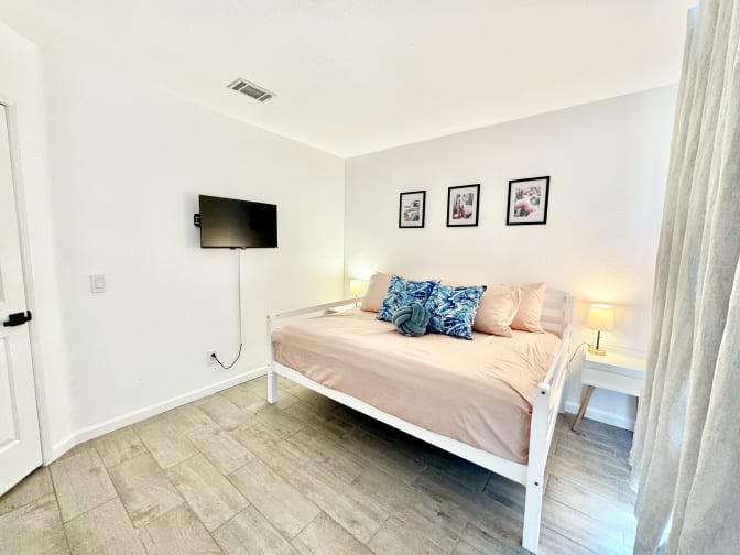 Jenni's room