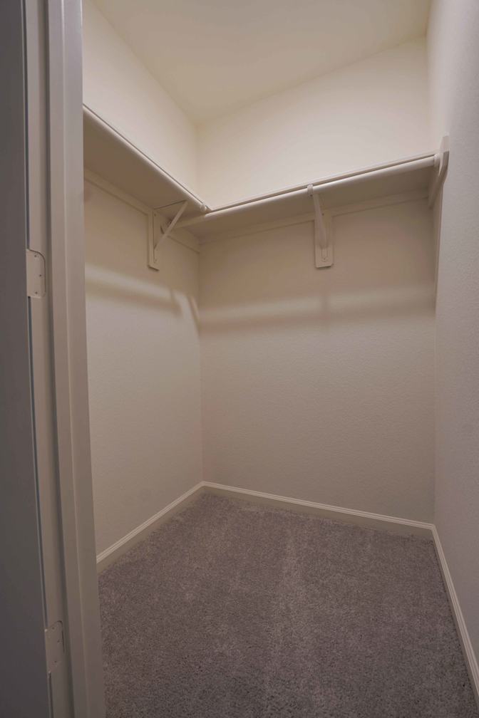 Jin's room