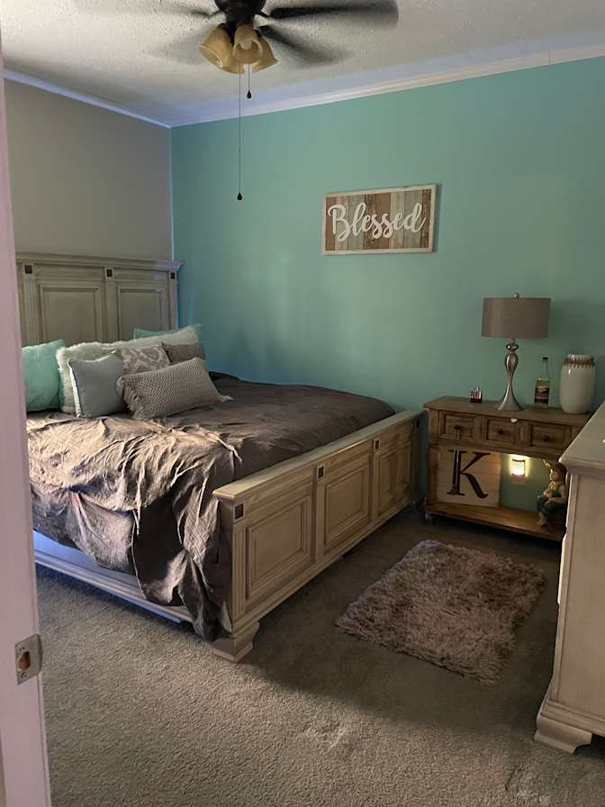 Clinton Koone's room