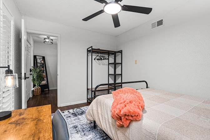 Bicoastal Holdings's room