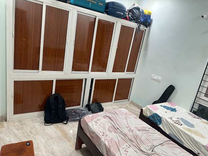 Saketh Gupta's room