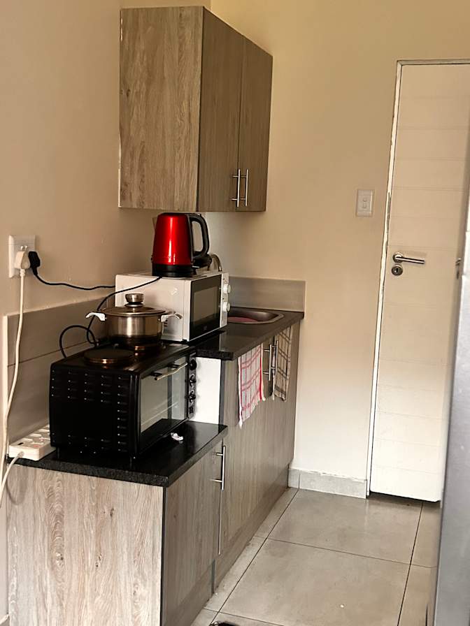 Siyanda Mngomezulu's room