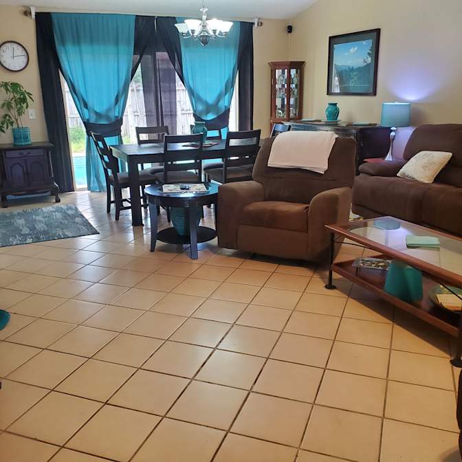 Jason Bryan, Realtor's room