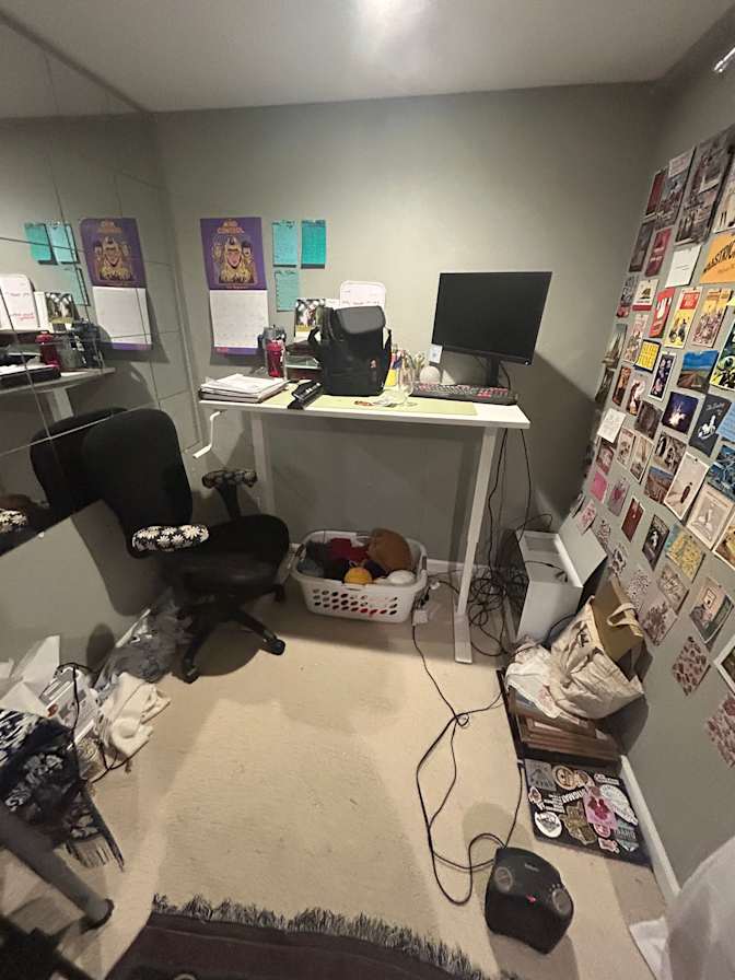 Aja Bos's room