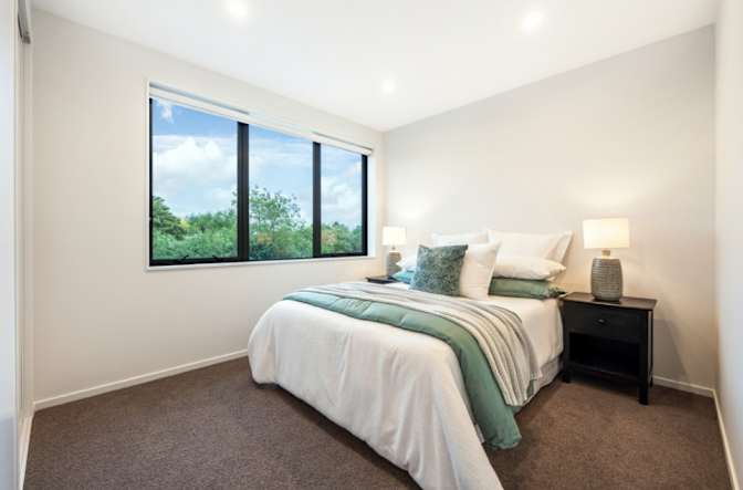 Caroline's room