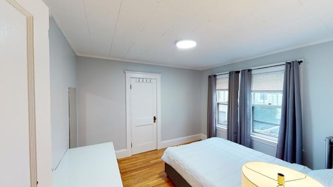 Sam June's room