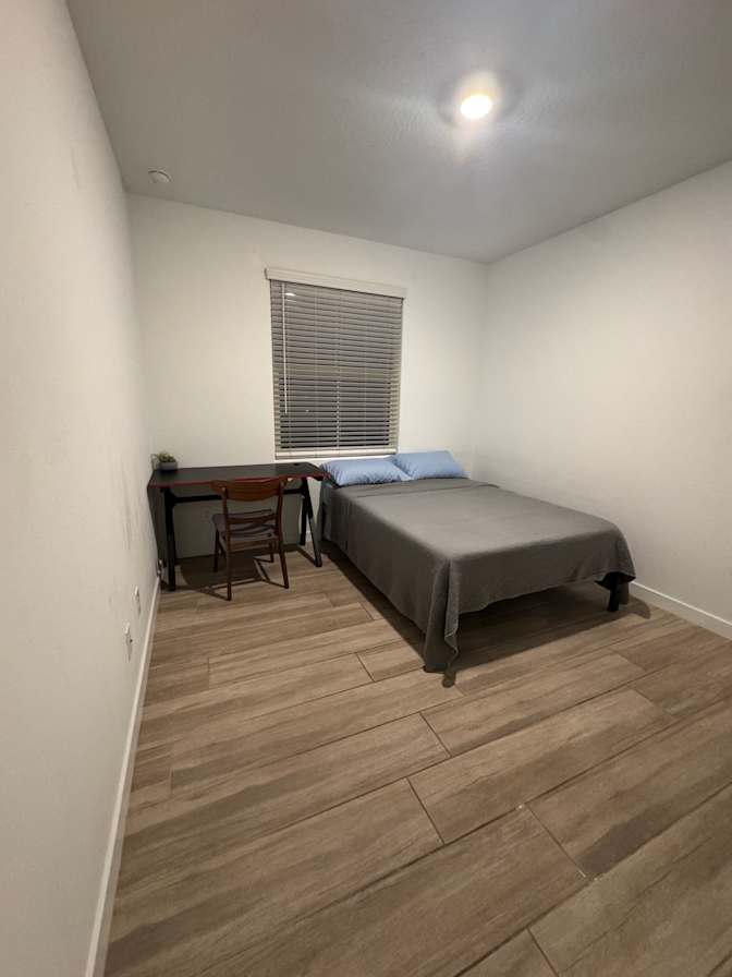 Binh's room
