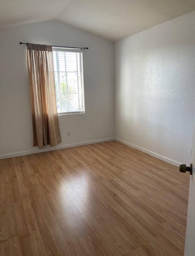 Carmina's room