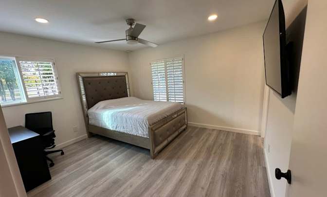 Lois's room