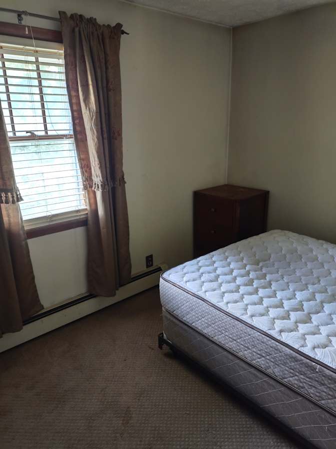 Nevil P Algie's room