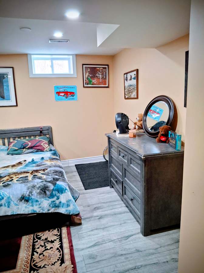 Ms Jay's room