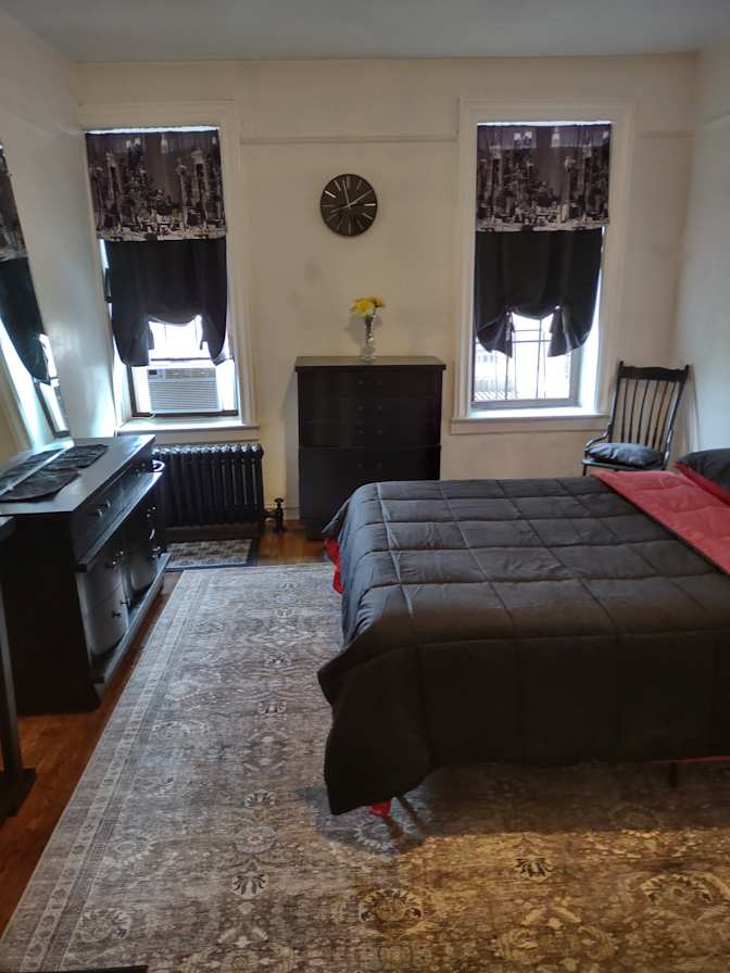 Stella Hez's room