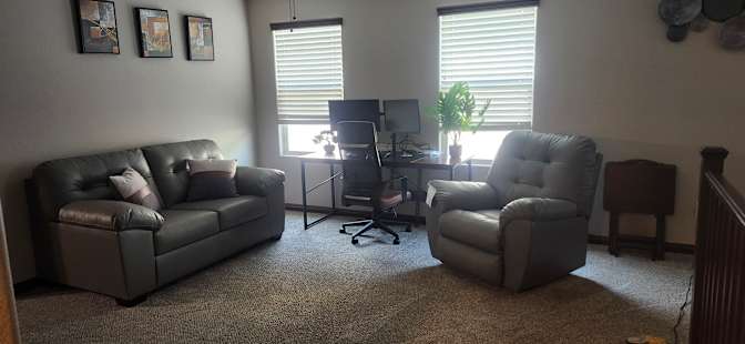 Mike & Reese ( in profile pic)'s room