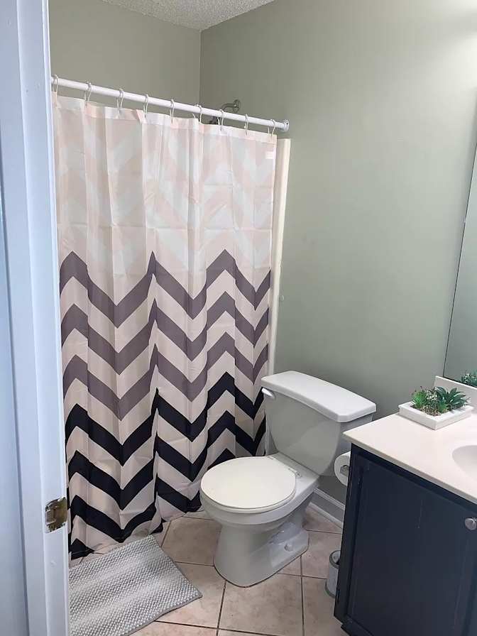 Alcove Rooms's room