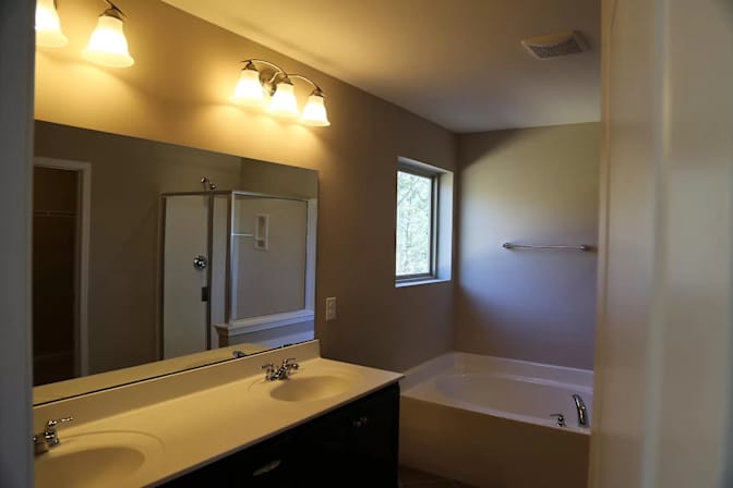 Alcove Rooms's room