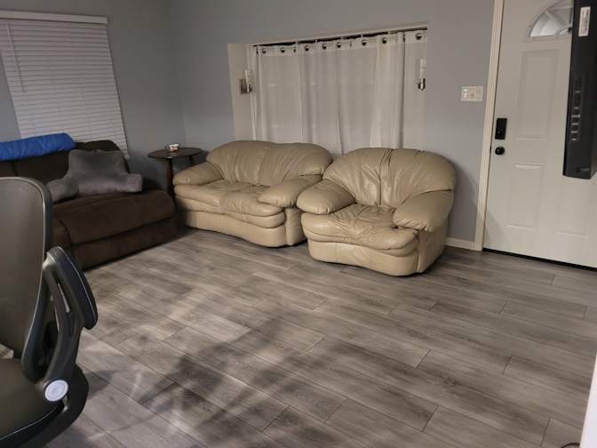 Francisco's room