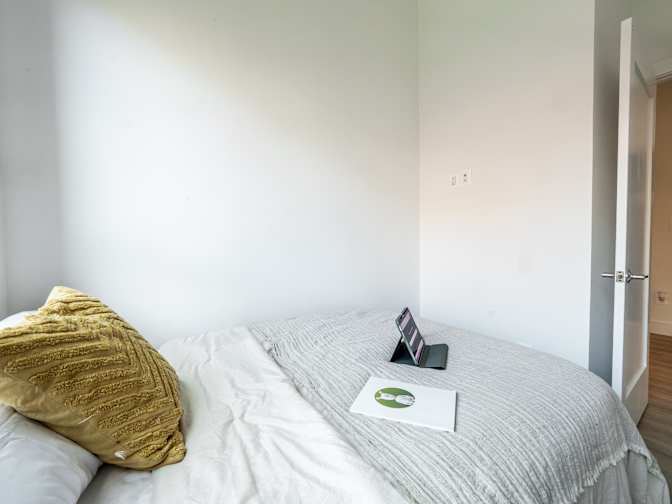 Liza's room