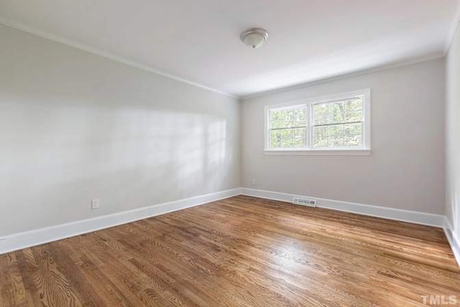 Alcove Rooms's room