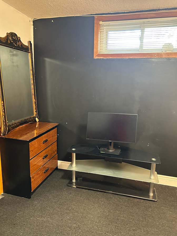 Gina's room