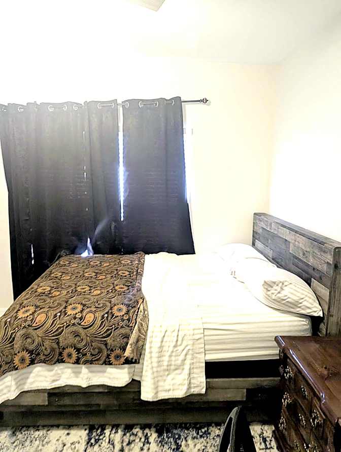 Akin's room
