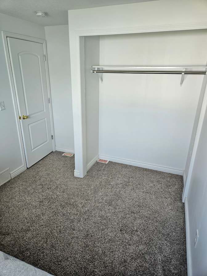Alla Corona's room