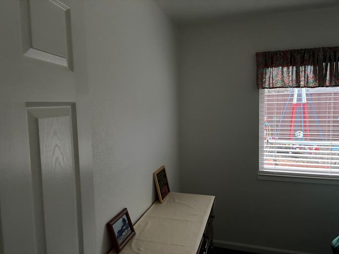 bill's room