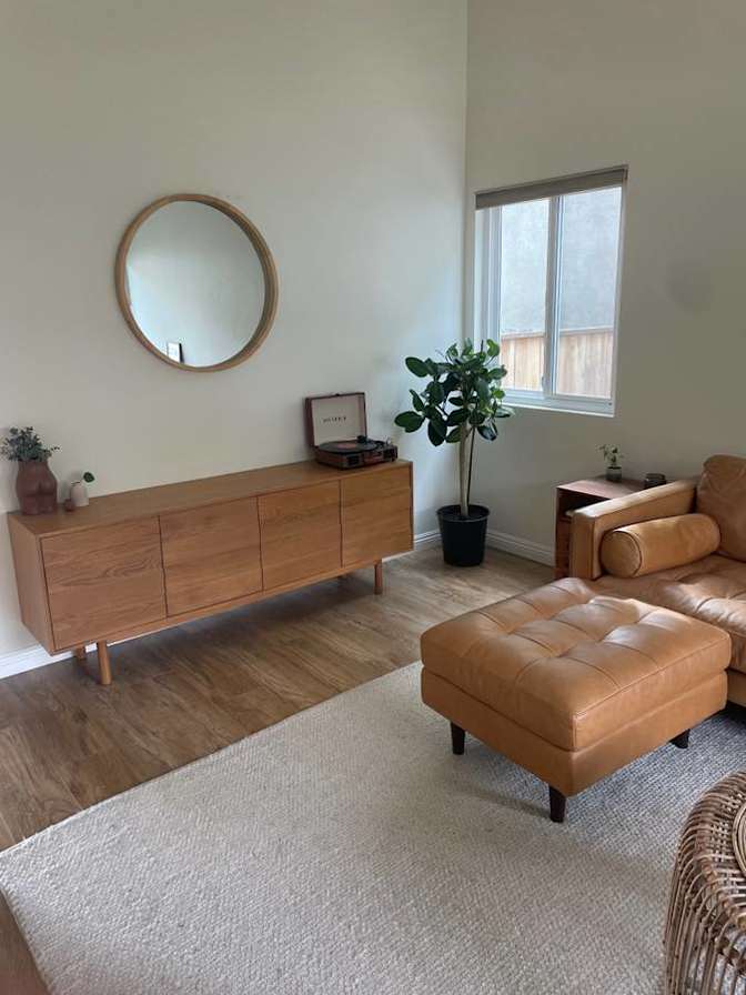 Olivia's room