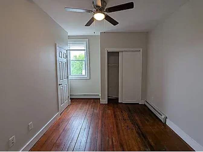 DARIAN WALKER's room