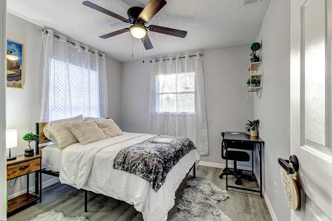PadSplit's room