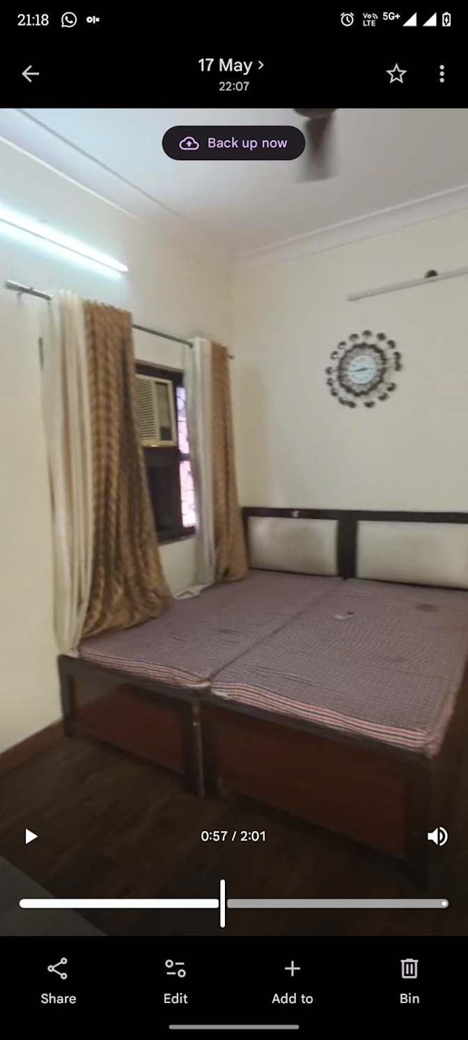 Muskan's room