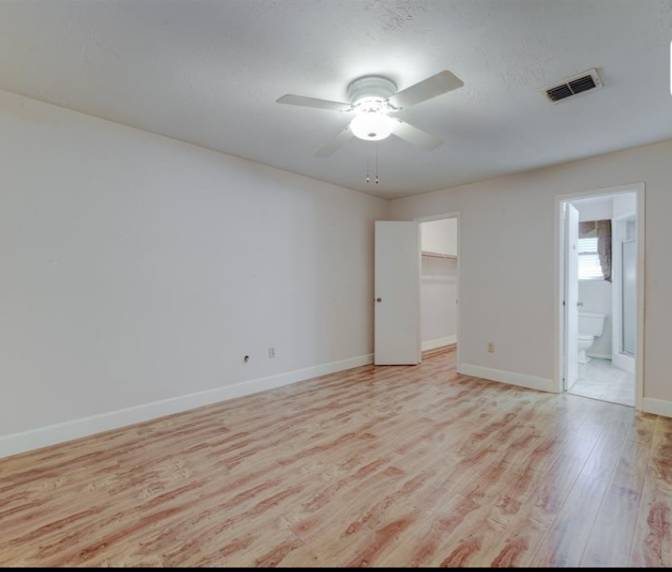 Flip Mendez's room